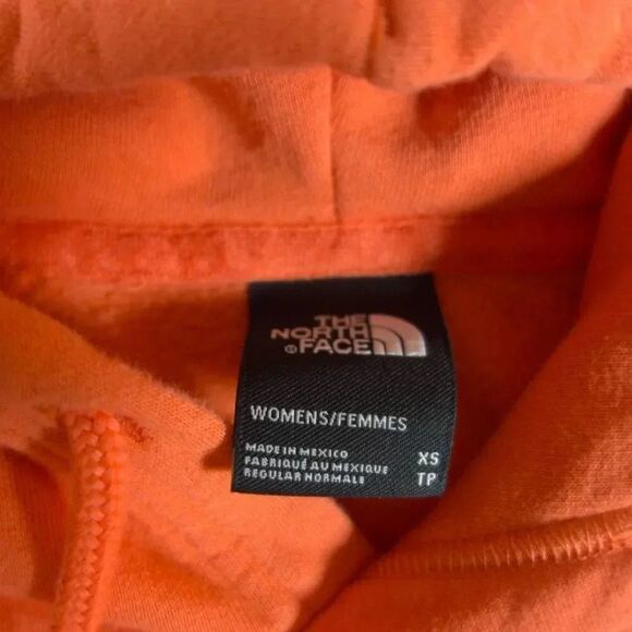Women's The‎ Northface Hoodie Size XS 17.5 x 26 in. - Picture 3 of 3
